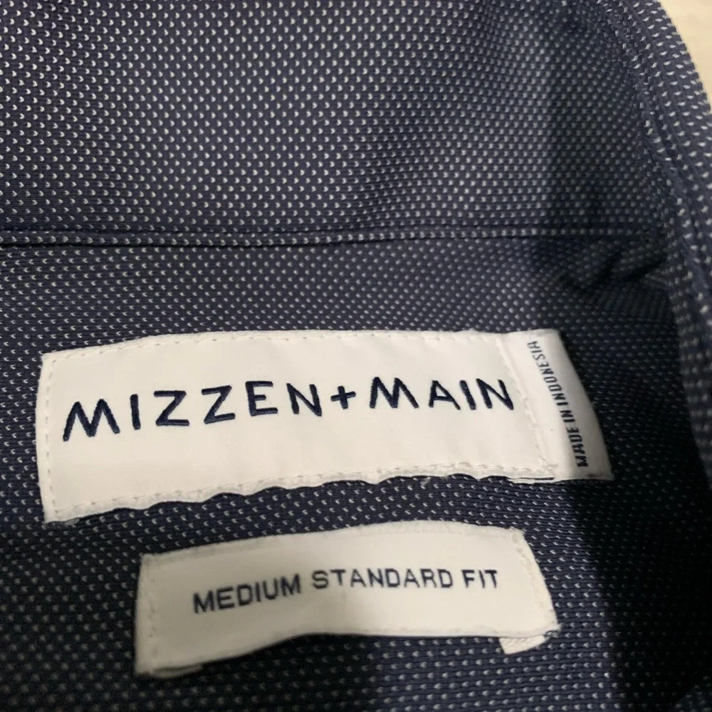 Mizzen Main Mens Blue Button Down Standard Fit Size Medium Nylon Blend - Picture 3 of 7